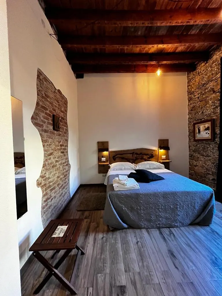 La Taverna Del Metallo Rooms La Spezia Gasthof