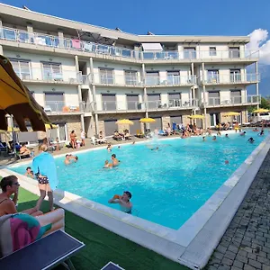 Alessandra Supervacanza - Hébergement de vacances Domaso