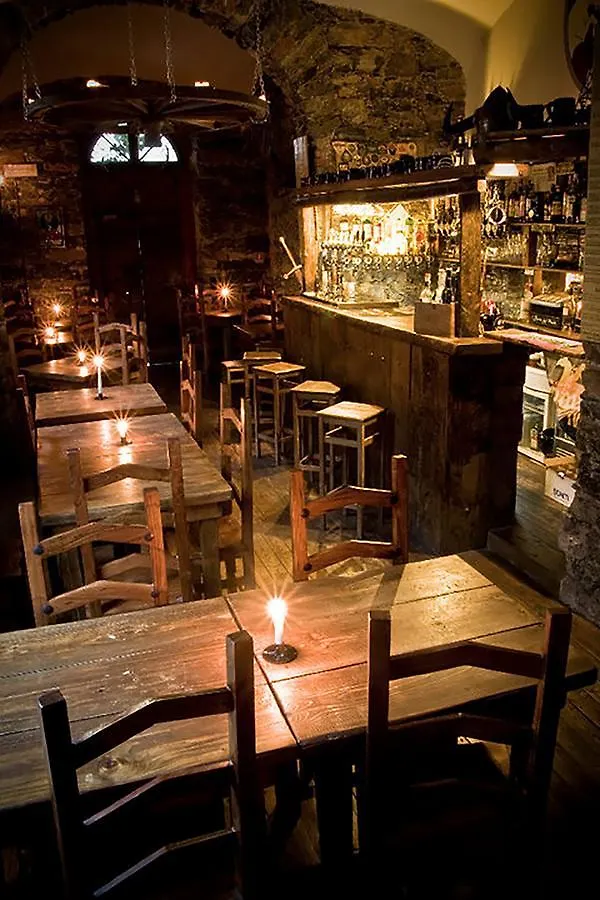 La Taverna Del Metallo Rooms 라스페치아